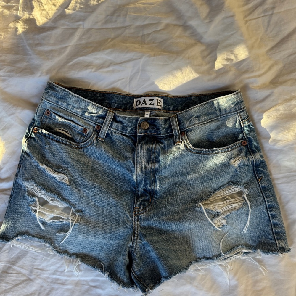 DAZE Distressed Denim Shorts - Light Wash